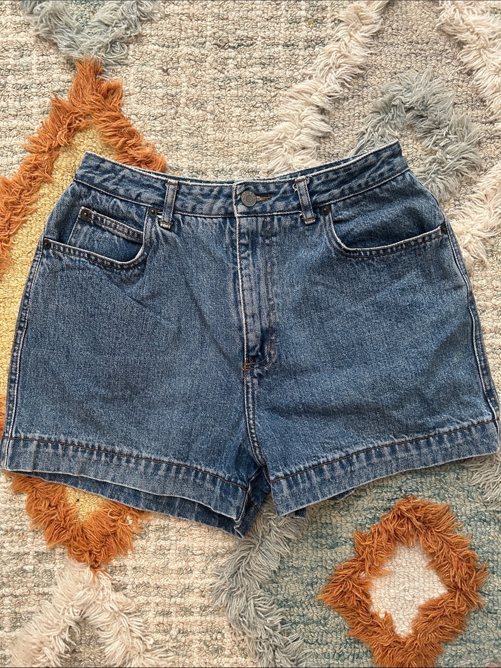 Vintage 80s Guess Classic High-Waist Blue Denim Women’s Shorts